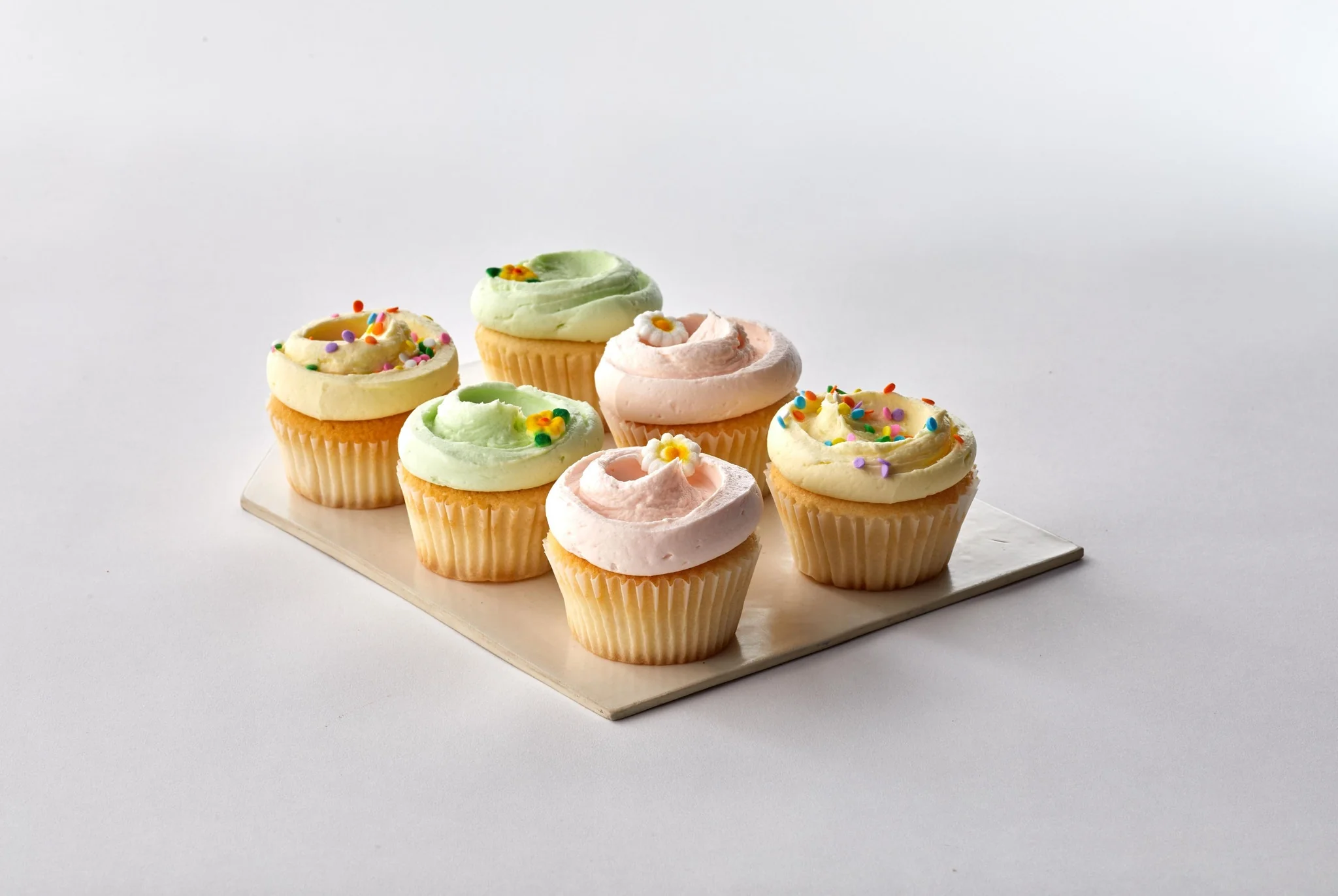 Classic Vanilla Cupcakes - Local